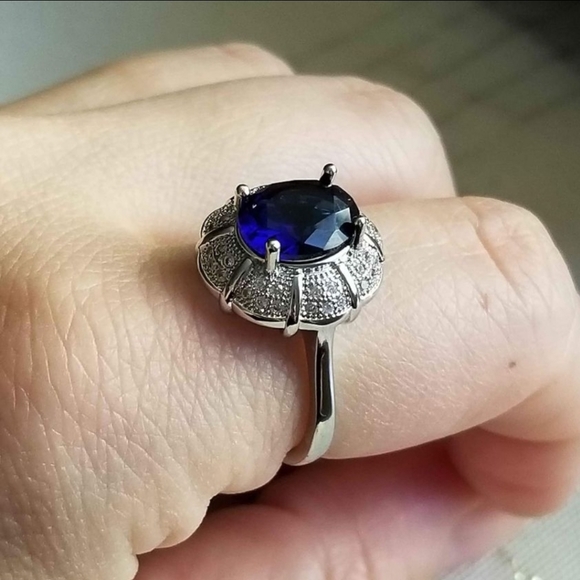 New 925 Silver Oval Cut Blue Sapphire Diamond Ring for Women - Picture 3 of 8
